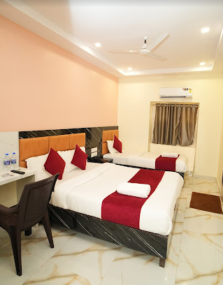 Hotel Rinza Residency  Grant Road East, Khetwadi, Grant Road | Tripple Room